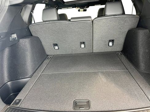 Used 2025 Acura RDX SH-AWD image 41