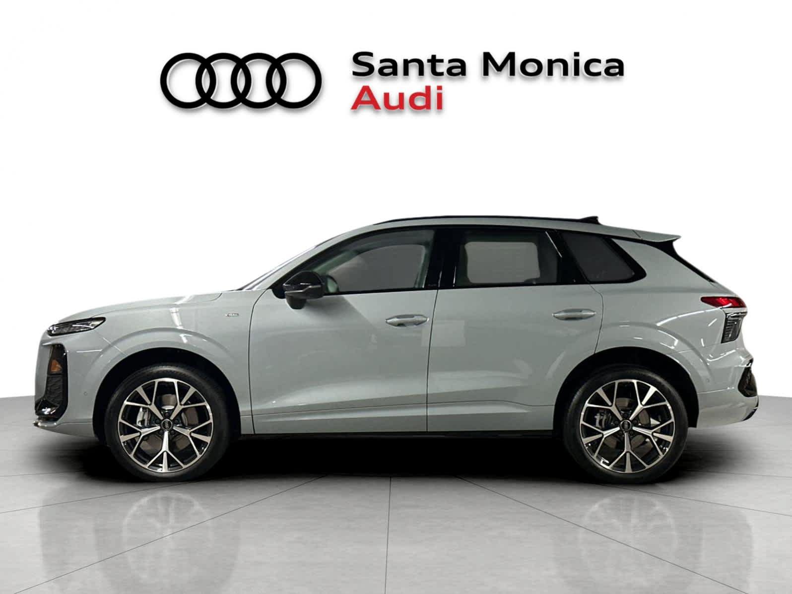 New 2026 Audi Q3 quattro 2.0T AWD/4WD image 3