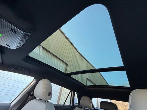 New 2026 Volkswagen Atlas Cross Sport SEL R-Line image 29