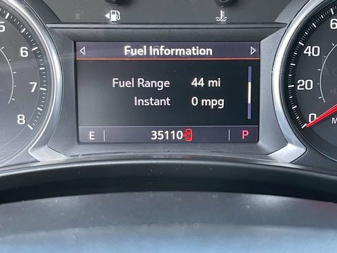 Used 2019 Chevrolet Equinox LT w/ Lights and Bright Package FWD image 32