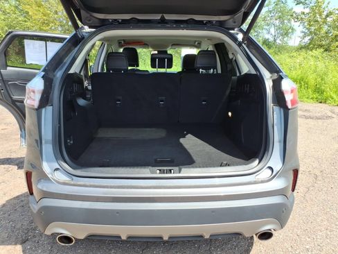 Used 2022 Ford Edge Titanium AWD/4WD image 16