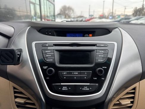 Used 2013 Hyundai Elantra GLS w/ Preferred Pkg image 14