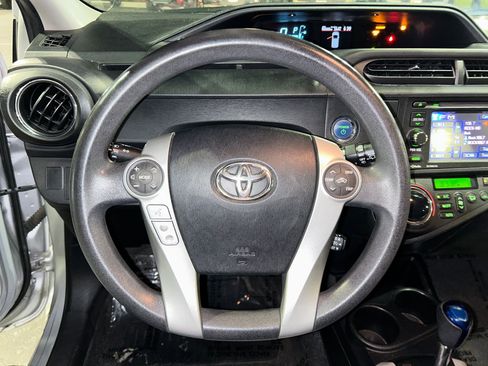 Used 2014 Toyota Prius C Three image 12