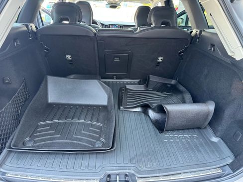 Used 2023 Volvo XC60 B5 Ultimate w/ Climate Package image 37