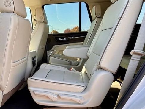 Used 2022 GMC Yukon Denali AWD/4WD image 12
