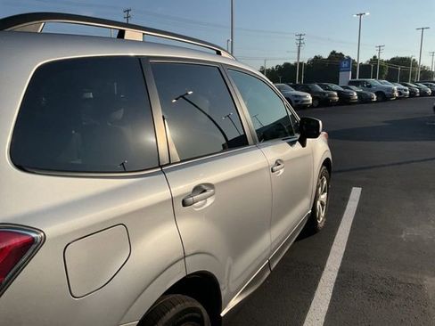 Used 2015 Subaru Forester 2.5i Premium w/ All-Weather Package AWD/4WD image 5