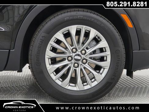 Used 2025 Cadillac XT4 Premium Luxury w/ Cold Weather Package FWD image 9