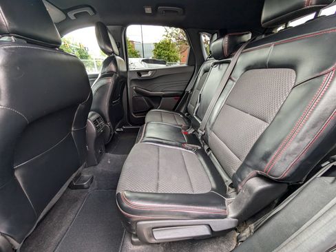 Used 2023 Ford Escape ST-Line w/ Tech Pack #1 FWD image 17