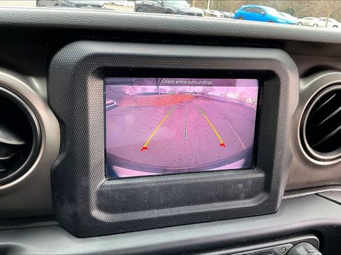 Used 2020 Jeep Wrangler Unlimited Sport S image 11