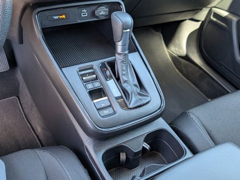 Used 2025 Honda CR-V LX image 16