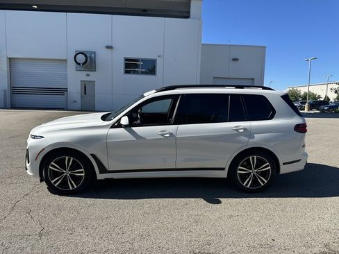 Used 2024 BMW X7 xDrive40i w/ Executive Package AWD/4WD image 8