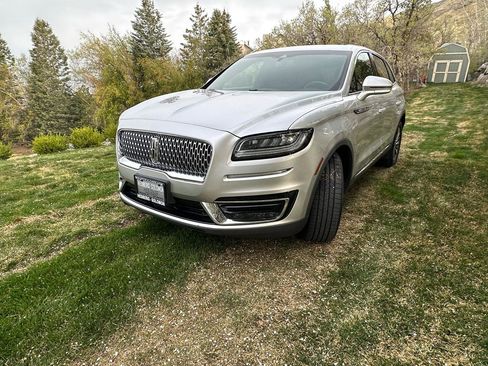 Used 2019 Lincoln Nautilus Select w/ Interior Protection Package image 1
