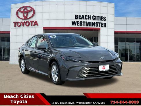 Used 2026 Toyota Camry LE w/ Convenience Package image 2