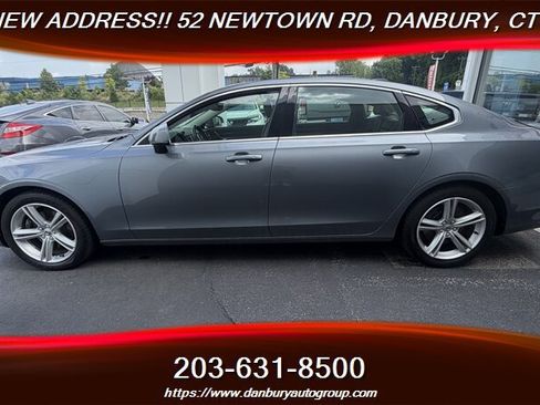 Used 2018 Volvo S90 T5 Momentum w/ Protection Package AWD/4WD image 2