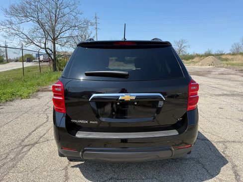 Used 2017 Chevrolet Equinox LT w/ Convenience Package image 4