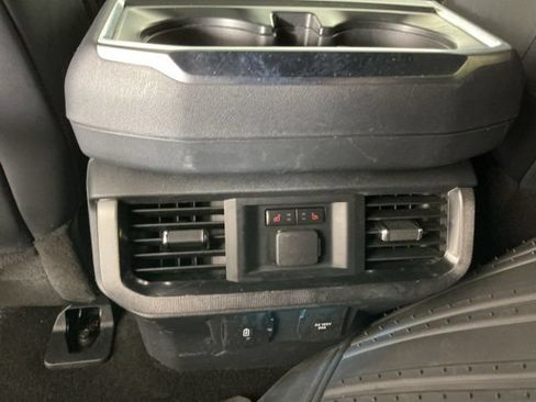 Used 2022 Ford F150 Platinum AWD/4WD image 31