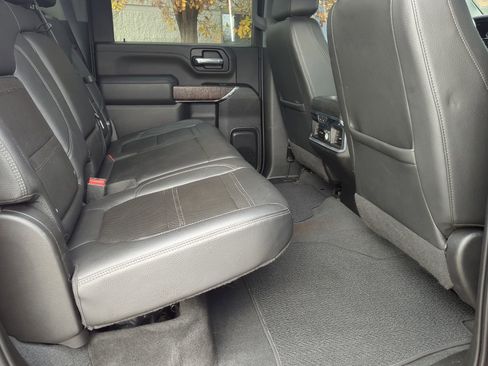 Used 2023 GMC Sierra 3500 Denali image 34