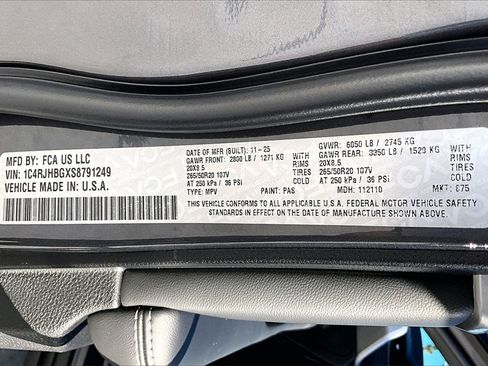 New 2025 Jeep Grand Cherokee Limited image 14