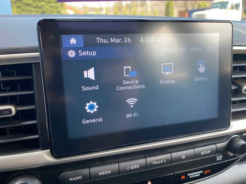 Used 2021 Hyundai Venue SE FWD image 22