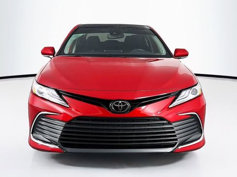 Used 2024 Toyota Camry XLE image 2