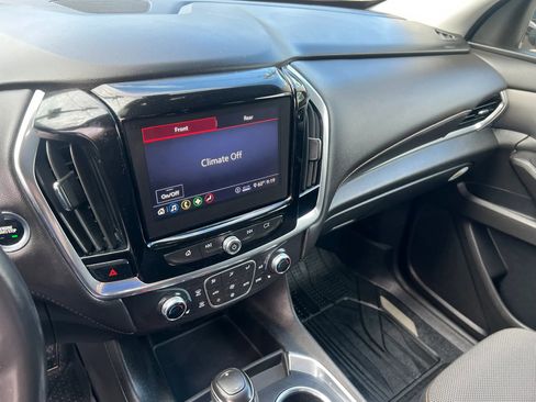 Used 2020 Chevrolet Traverse LT w/ LPO, Floor Liner Package AWD/4WD image 24