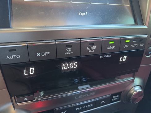 Used 2020 Lexus GX 460 Premium image 17