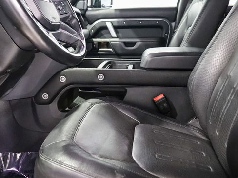 Used 2021 Land Rover Defender 110 X-Dynamic HSE AWD/4WD image 18