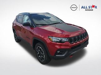 Used 2025 Jeep Compass Trailhawk AWD/4WD 360° Tour