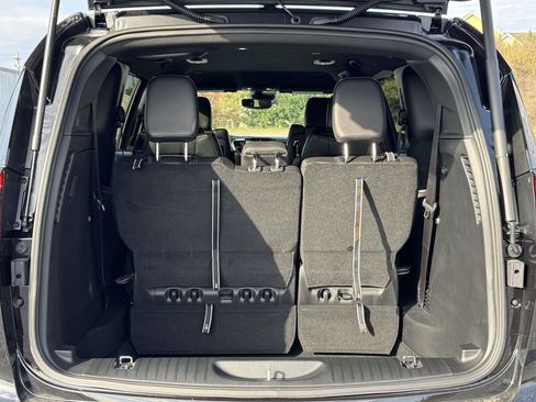 New 2026 Chrysler Pacifica Select FWD image 29