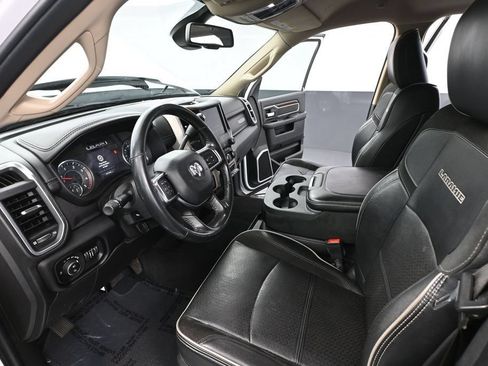 Used 2022 RAM 2500 Laramie AWD/4WD image 17