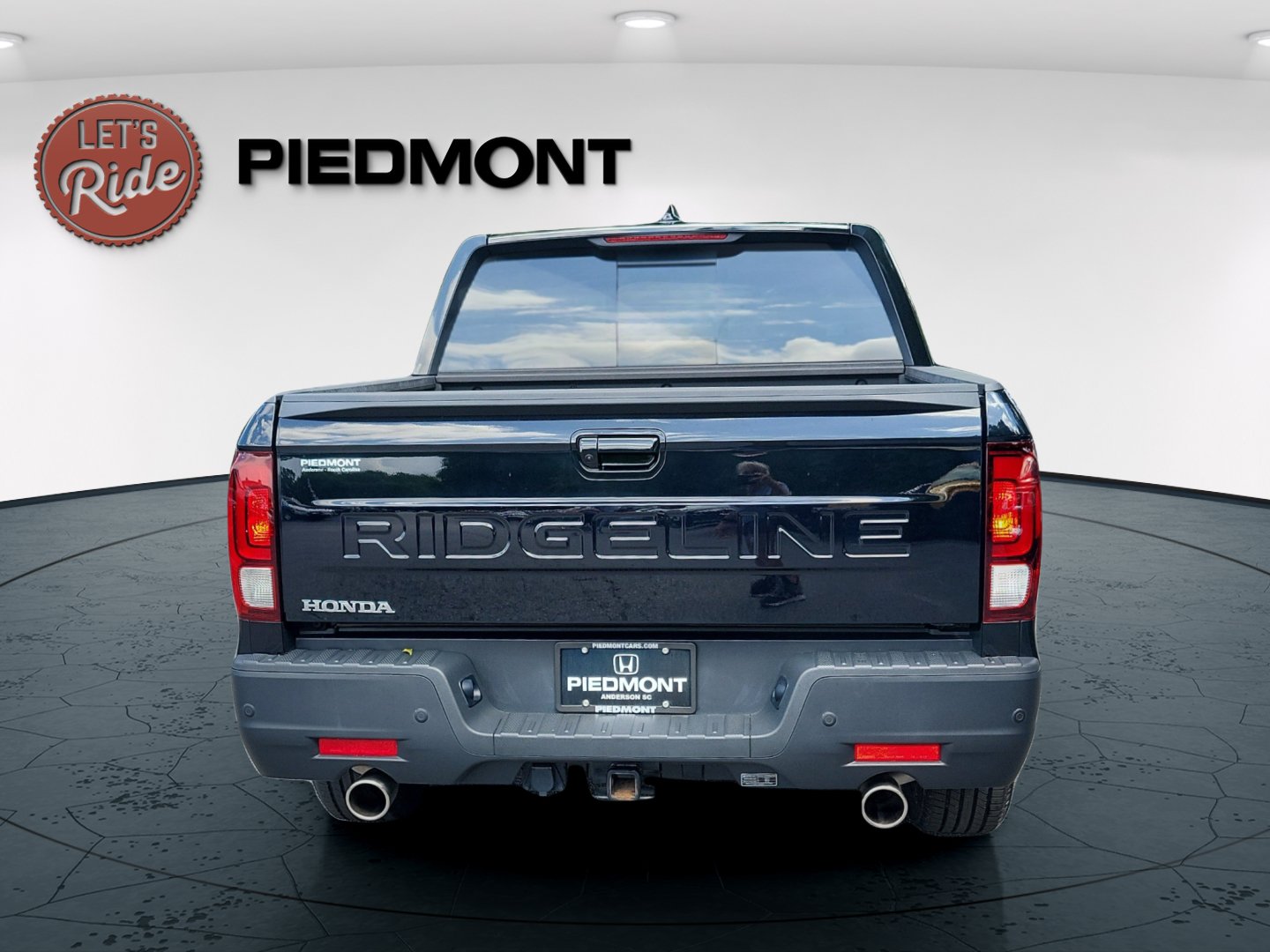 Certified 2024 Honda Ridgeline Black Edition image 6