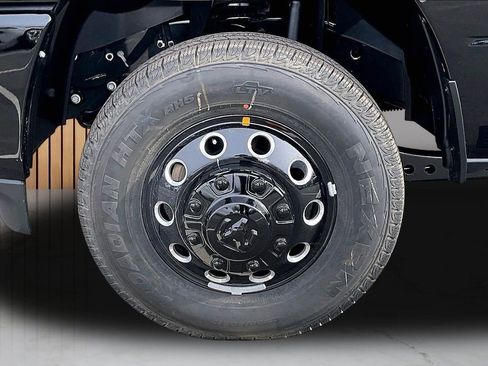 New 2026 RAM 3500 Laramie AWD/4WD image 33