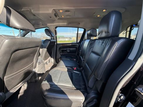 Used 2014 Nissan Armada SL image 19