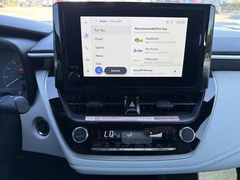 Certified 2025 Toyota Corolla SE image 26