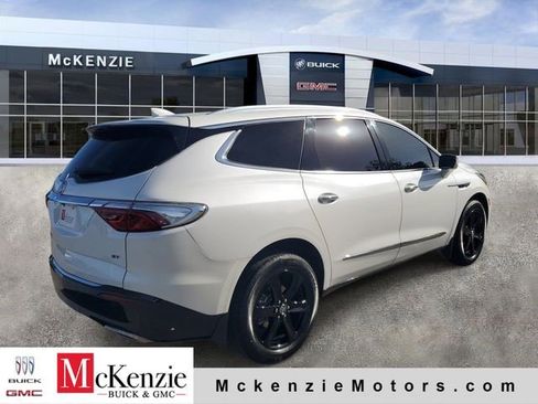 Certified 2023 Buick Enclave Essence w/ Experience Buick Package image 4