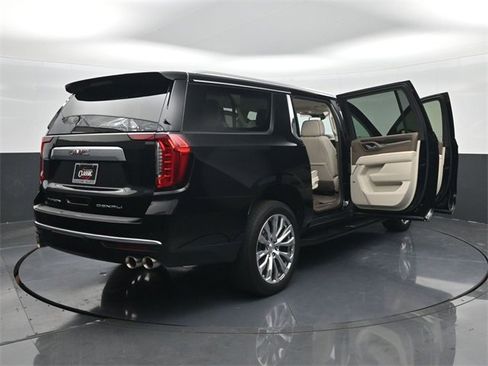 Certified 2023 GMC Yukon XL Denali image 35