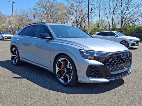 New 2026 Audi RS Q8 performance image 10