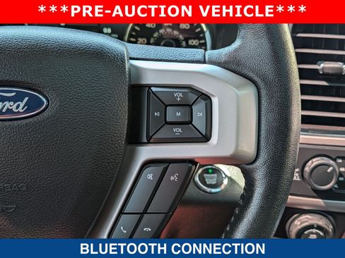 Used 2018 Ford F150 Lariat w/ Equipment Group 502A Luxury AWD/4WD image 31