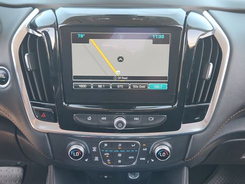 Used 2019 Chevrolet Traverse LT w/ LT Premium Package FWD image 18