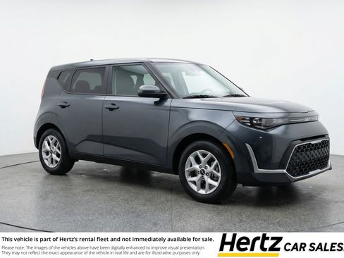 Used 2025 Kia Soul LX w/ LX Technology Package FWD image 1
