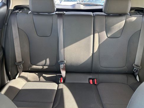 Used 2025 Buick Encore GX Preferred FWD image 37