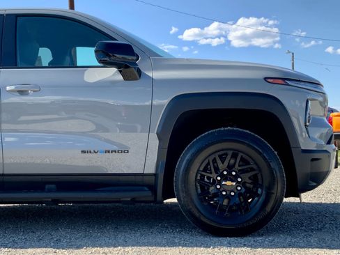 New 2026 Chevrolet Silverado EV LT image 13