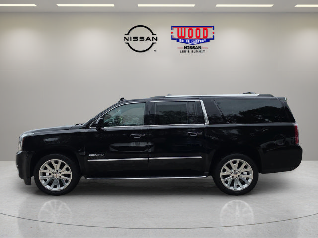 Used 2017 GMC Yukon XL Denali w/ Open Road Package AWD/4WD image 5