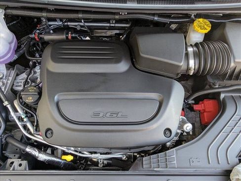 New 2026 Chrysler Pacifica Pinnacle FWD image 17