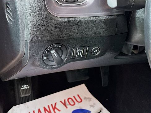 Certified 2023 Dodge Charger SXT image 17