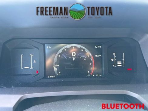 Used 2025 Toyota Tacoma SR5 AWD/4WD image 8