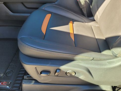 New 2026 GMC Sierra 1500 AT4 w/ Technology Package image 14