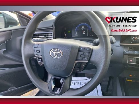 Used 2025 Toyota Camry XSE image 22