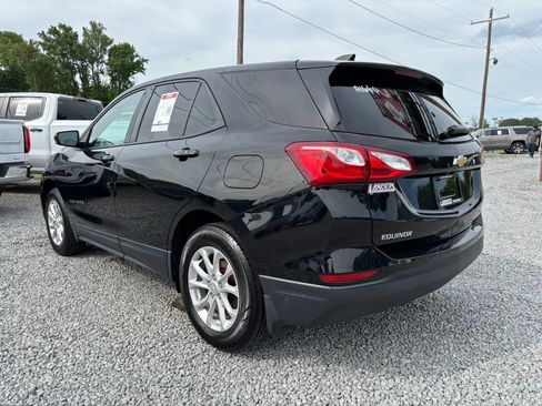 Used 2019 Chevrolet Equinox LS w/ LS Convenience Package AWD/4WD image 12