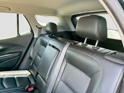 Used 2022 GMC Terrain SLT AWD/4WD image 22
